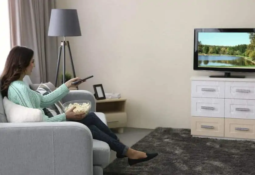 smart TV, televisi, menonton televisi, beli tv