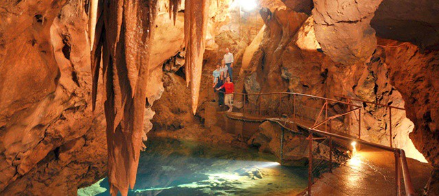 jenolan caves katoomba, jenolan caves from sydney, jenolan cave caravan park, jenolan cave australia