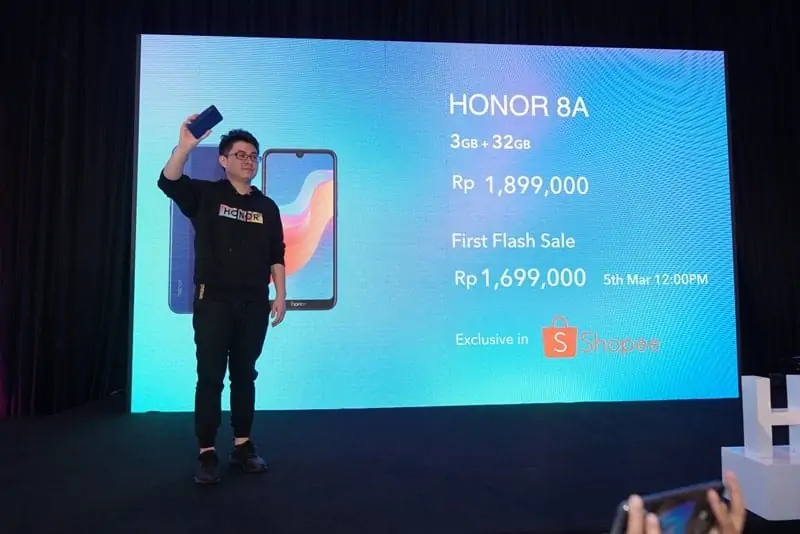 honor 8A