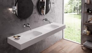 cara membersihkan wastafel kamar mandi sampai bersih