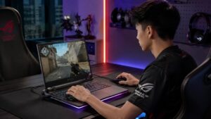 Rekomendasi laptop gaming ASUS ROG terbaik dengan layar cepat dan bebas lag untuk main Valorant.